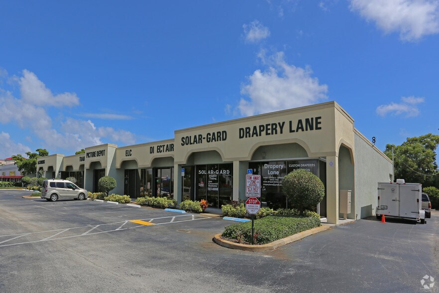 More Photos Of 3100 S Congress Ave, Boynton Beach Showroom For Lease