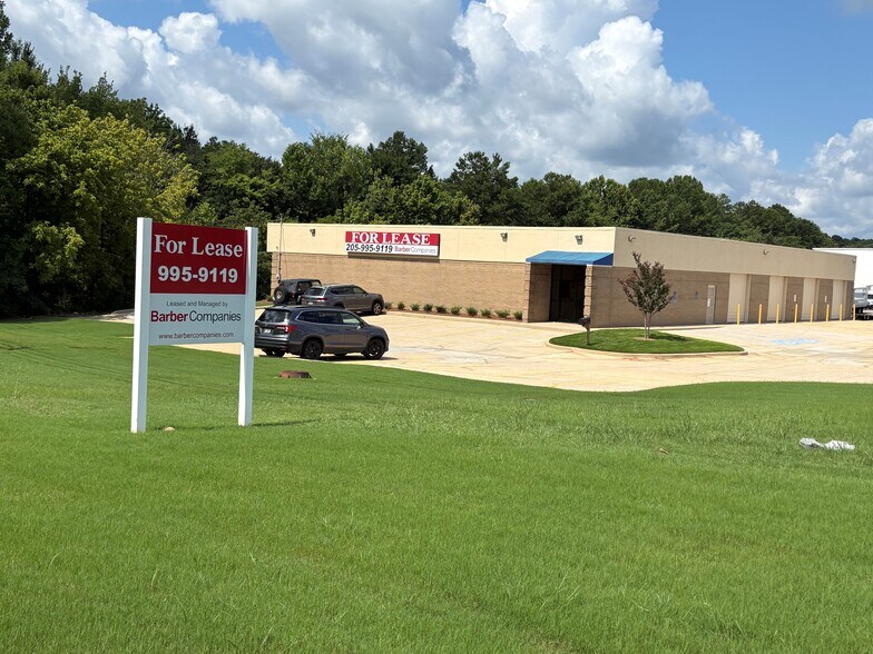 More Photos Of 220 W Oxmoor Rd, Birmingham Light Distribution For Lease