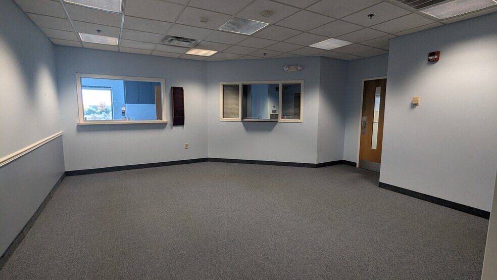 More Photos Of 1065 Senator Keating Blvd, Rochester Medical For Lease