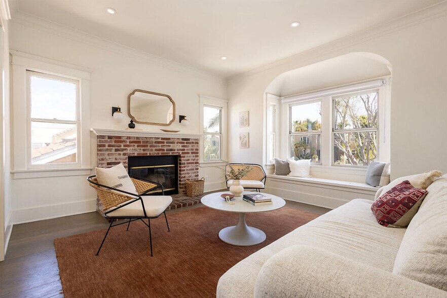 More Photos Of 1053 Hudson ave, Los Angeles Apartments For Sale