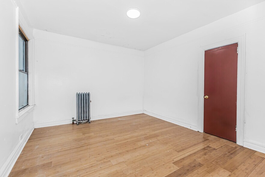 More Photos Of 3910 White Plains Rd, Bronx Storefront Retail Office For Sale