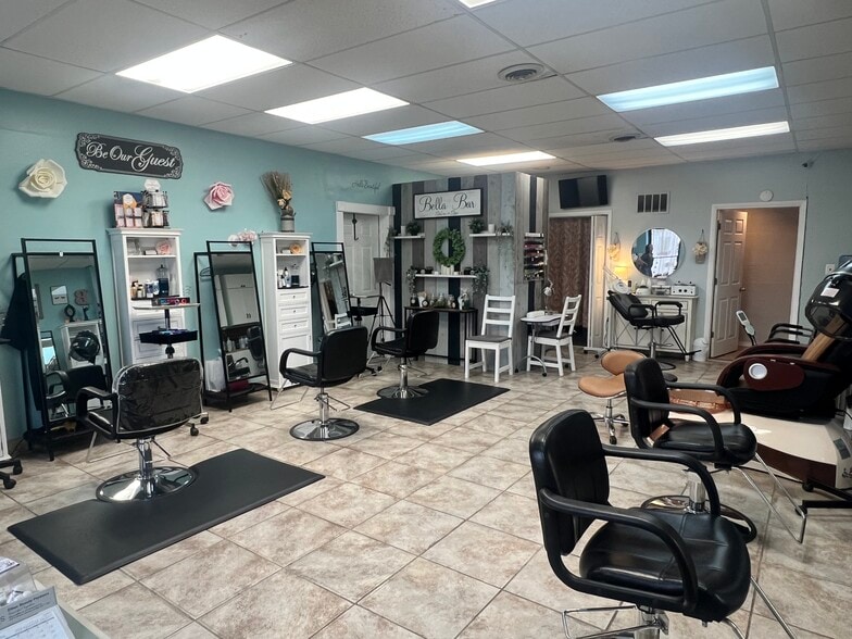 More Photos Of 1302 Monmouth Rd, Mount Holly Storefront Retail Office For Lease