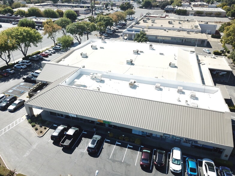 More Photos Of 106-108 W Main St, Woodland General Retail For Sale