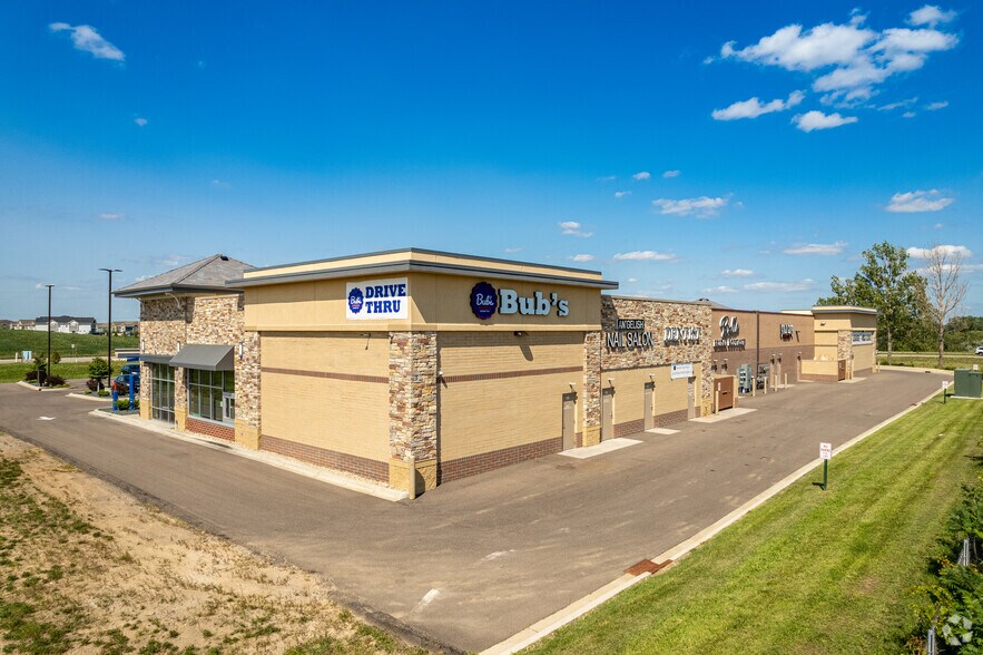 More Photos Of 9931-9947 Hudson Blvd N, Lake Elmo General Retail For Lease