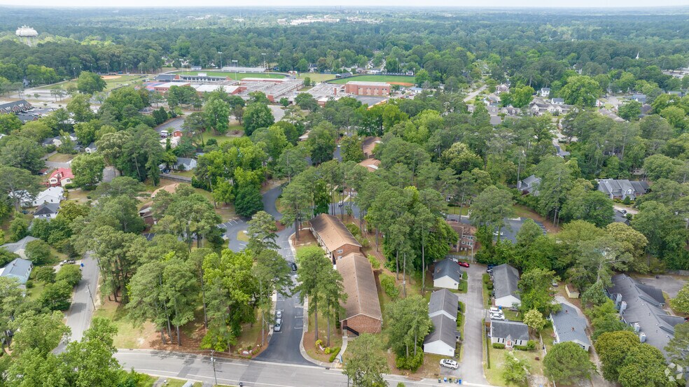 More Photos Of 2109 Elvira St, Fayetteville Apartments For Sale