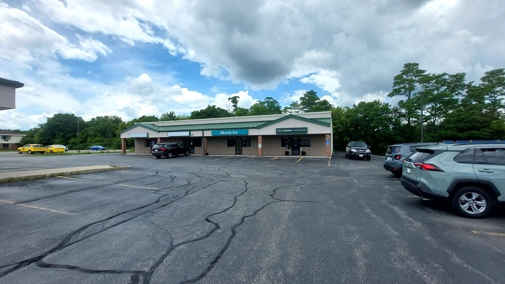 More Photos Of 1724 S Church St, Watertown Storefront Retail Office For Lease