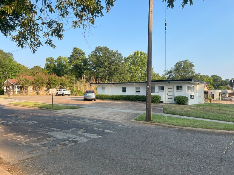 More Photos Of 2303 Line Ave, Shreveport Office For Sale
