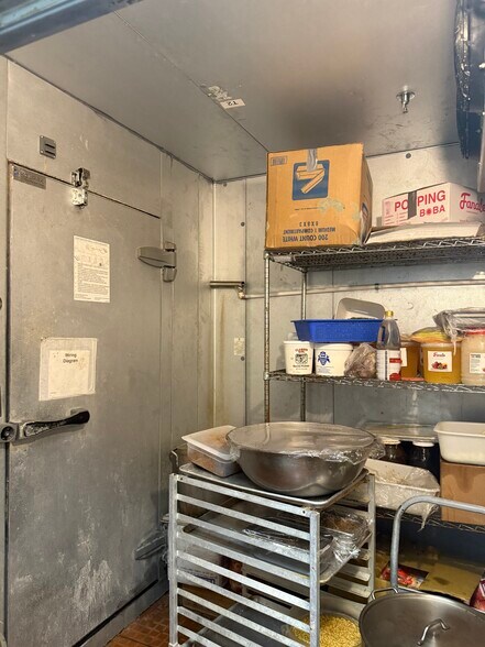 More Photos Of 4899 Highway 6, Missouri City Unknown For Lease