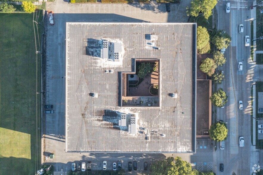 More Photos Of 3000 Weslayan St, Houston Office For Sale