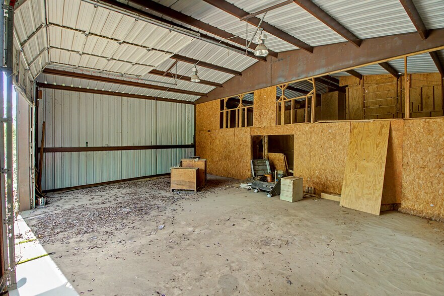 More Photos Of TBD N HWY 77, Lincoln Land For Sale