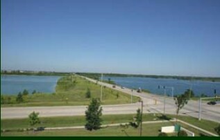 More Photos Of 1095 Pingree Rd, Crystal Lake Light Manufacturing For Lease