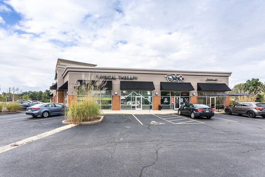 More Photos Of 3030 Frank Scott Pky W, Belleville Unknown For Lease