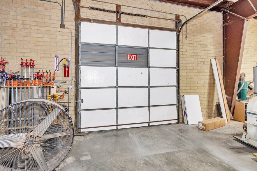 More Photos Of 1827 Killingsworth Rd, Augusta Warehouse For Lease