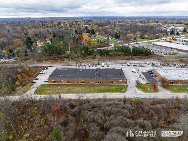 More Photos Of 27000 Richmond Rd, Solon Unknown For Lease