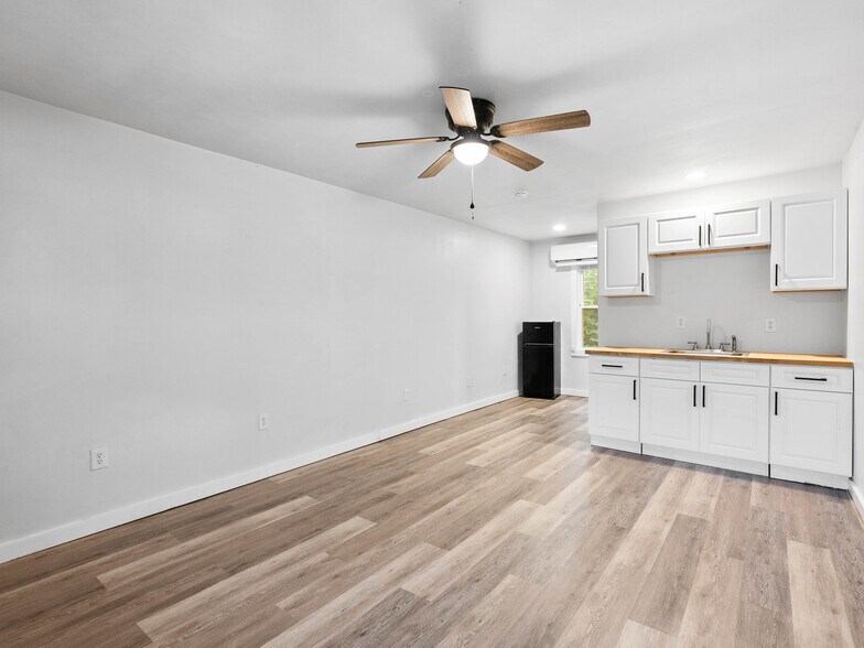 More Photos Of 671 E Court St, Marion Multifamily For Sale