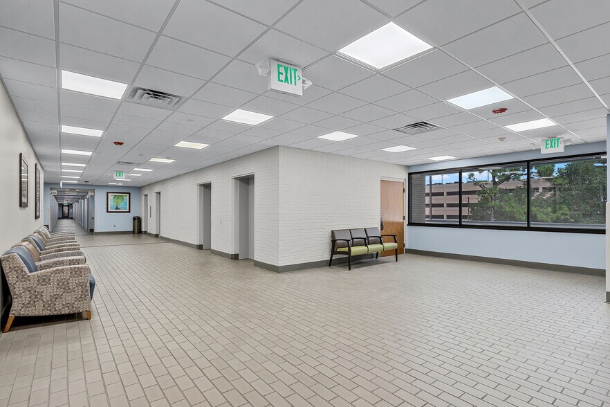 More Photos Of 661 E Altamonte Dr, Altamonte Springs Medical For Sale