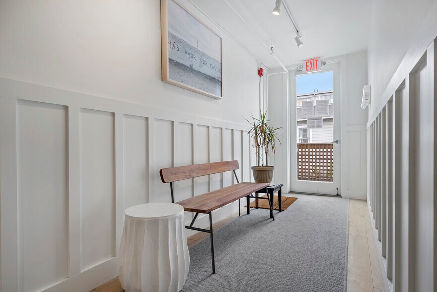 More Photos Of 1332 4th St, Berkeley Loft Creative Space For Lease