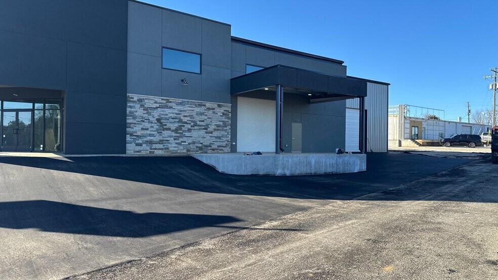 More Photos Of 9108 Warren H Abernathy Hwy, Spartanburg Light Manufacturing For Lease