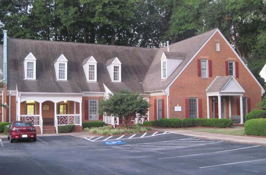 Primary Photo Of 1225 Johnson Ferry Rd, Marietta Medical For Lease