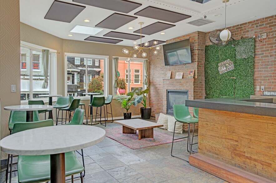 More Photos Of 1787 Union St, San Francisco Restaurant For Lease