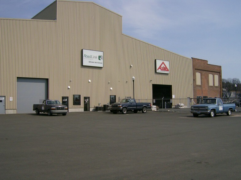 More Photos Of 100 Wheeler St, New Haven Warehouse For Lease