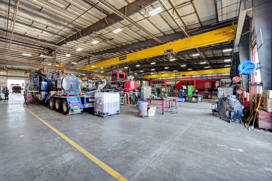 More Photos Of 7104 W County Road 116, Midland Warehouse For Lease