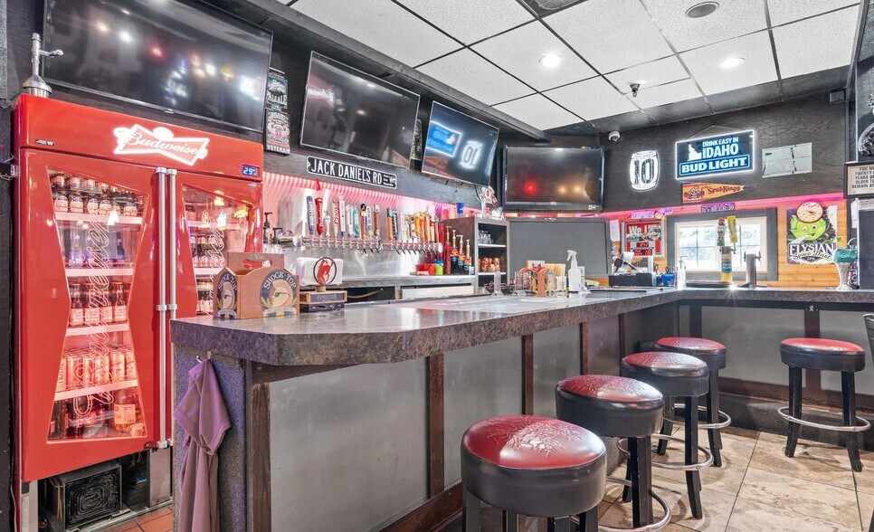 More Photos Of 1505 W Broadway St, Idaho Falls Restaurant For Sale