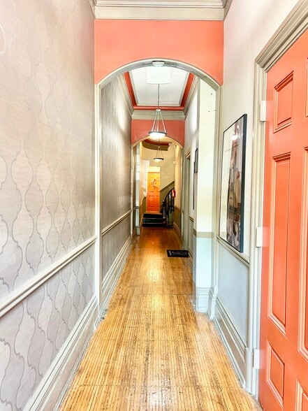 More Photos Of 825 N Charles St, Baltimore Apartments For Sale