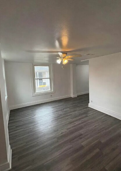 More Photos Of 14 E Pike St, Houston Apartments For Sale