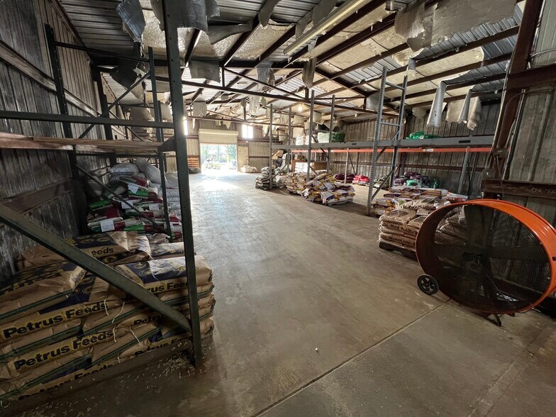 More Photos Of 5526 LA-28 Hwy, Pineville Garden Center For Sale
