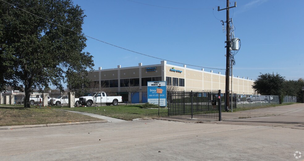 More Photos Of 7302 Senate Ave Houston TX 77040, Houston Self Storage For Lease