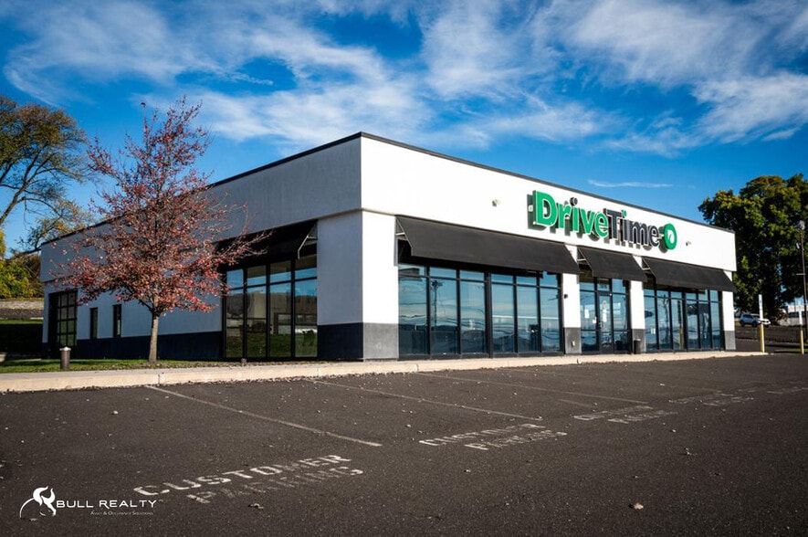More Photos Of 4295 Jonesboro Rd, Union City Auto Dealership For Sale