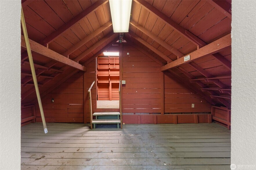 More Photos Of 4705 Pacific Way, Seaview Freestanding For Sale