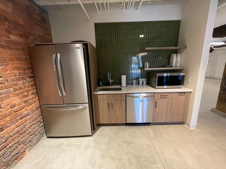 More Photos Of 1 Augusta St, Greenville Loft Creative Space For Lease