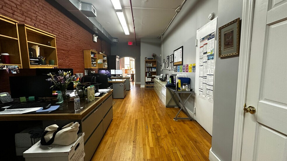 More Photos Of 2014 Fifth Ave, New York Office For Sale