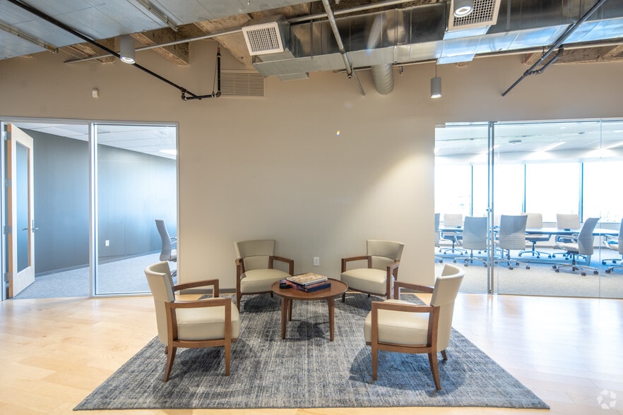 More Photos Of 3500 Maple Ave, Dallas Office For Lease