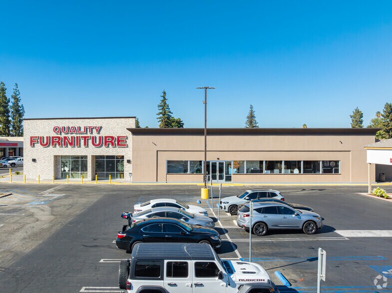 More Photos Of 3792 Ming Ave, Bakersfield General Retail For Sale