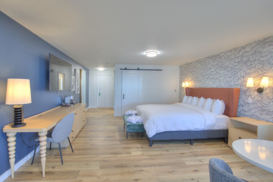 More Photos Of 4651 SR 109, Moclips Hotel For Sale