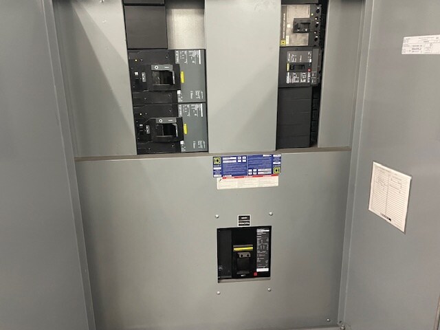 More Photos Of 1522 Manchester Rd, West Carrollton Warehouse For Sale