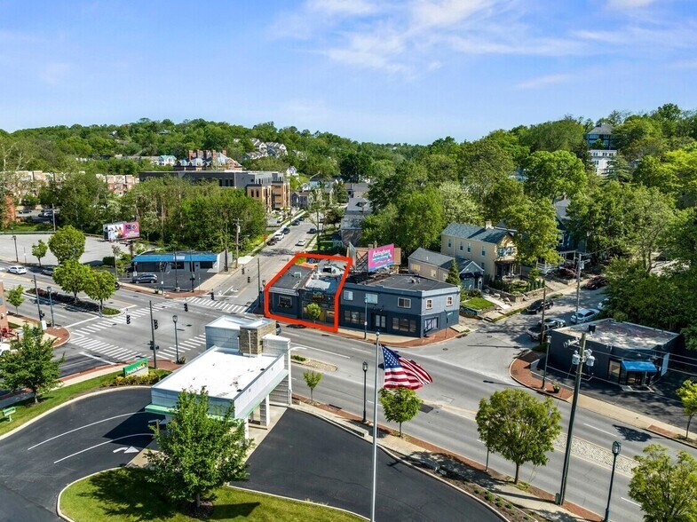 More Photos Of 3538 Columbia Pky, Cincinnati Restaurant For Sale