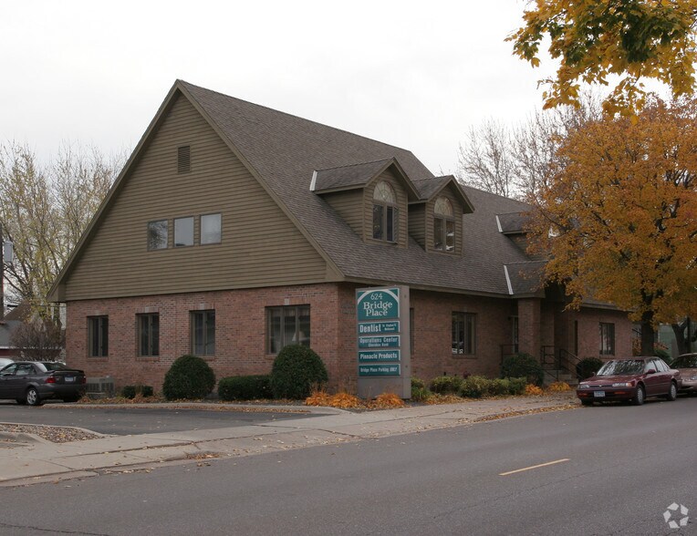 More Photos Of 624 Smith Ave S, Saint Paul Medical For Sale