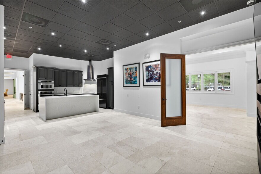 More Photos Of 3820 Via Del Rey, Bonita Springs Medical For Sale