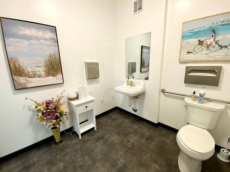 More Photos Of 615 Clarion Ct, San Luis Obispo Warehouse For Sale