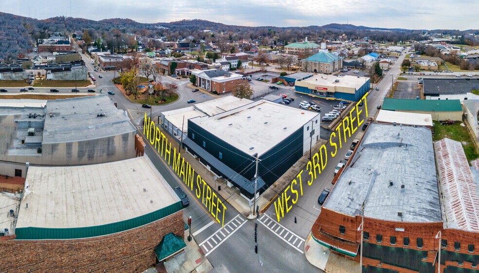 More Photos Of 177-179 N Main St, Russellville Storefront For Lease