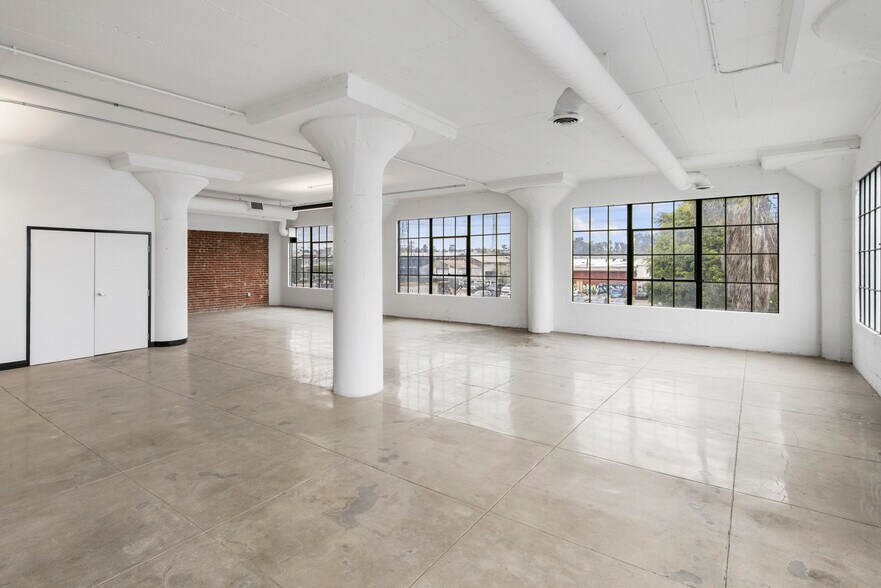 More Photos Of 1026 S Santa Fe Ave, Los Angeles Loft Creative Space For Lease