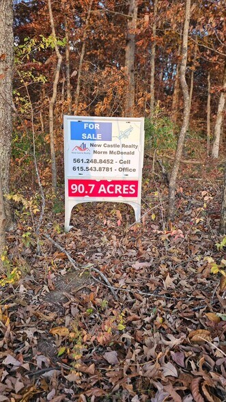More Photos Of N Main St @ Crossroads Drive, Crossville Land For Sale