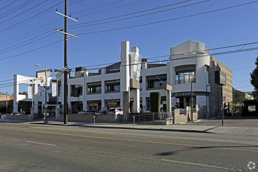 More Photos Of 848 N La Cienega Blvd, Los Angeles Unknown For Lease