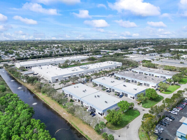 More Photos Of 8011 Monetary Dr, Riviera Beach Flex For Lease