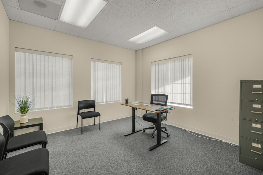 More Photos Of 9407 NE Vancouver Mall Dr, Vancouver Office Residential For Sale