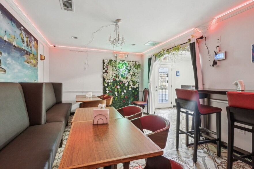 More Photos Of , Smyrna General Retail For Sale